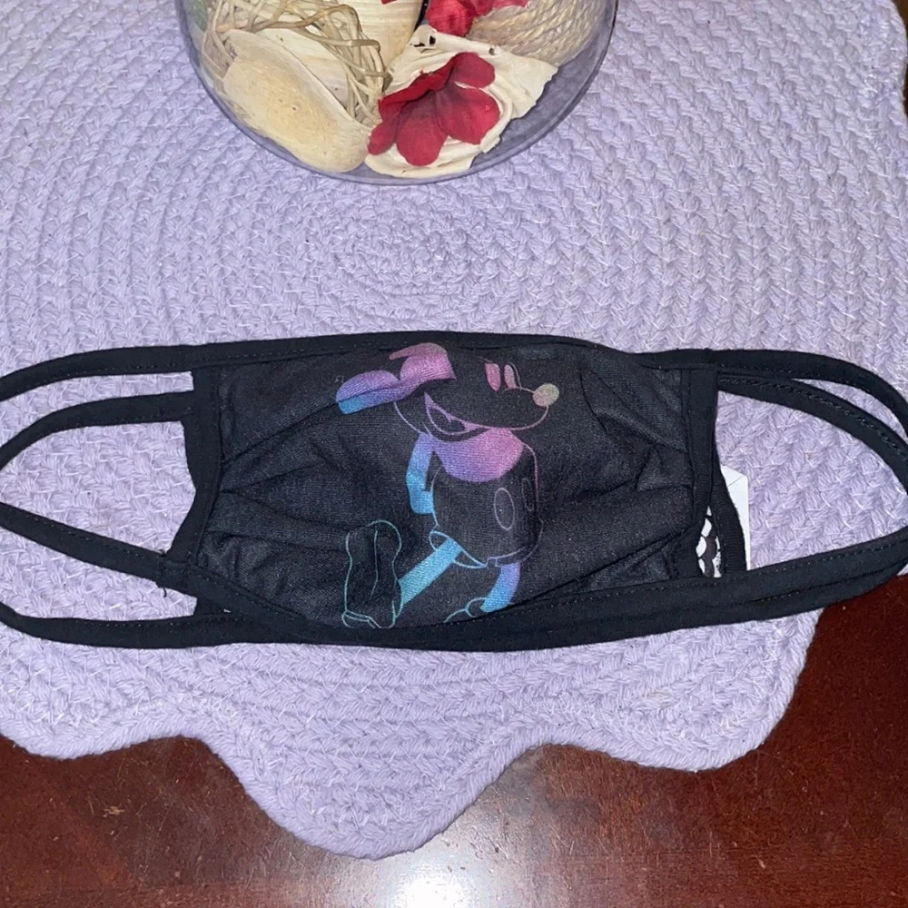 Disney Store Mickey Child’s “L” Face Mask Lot!